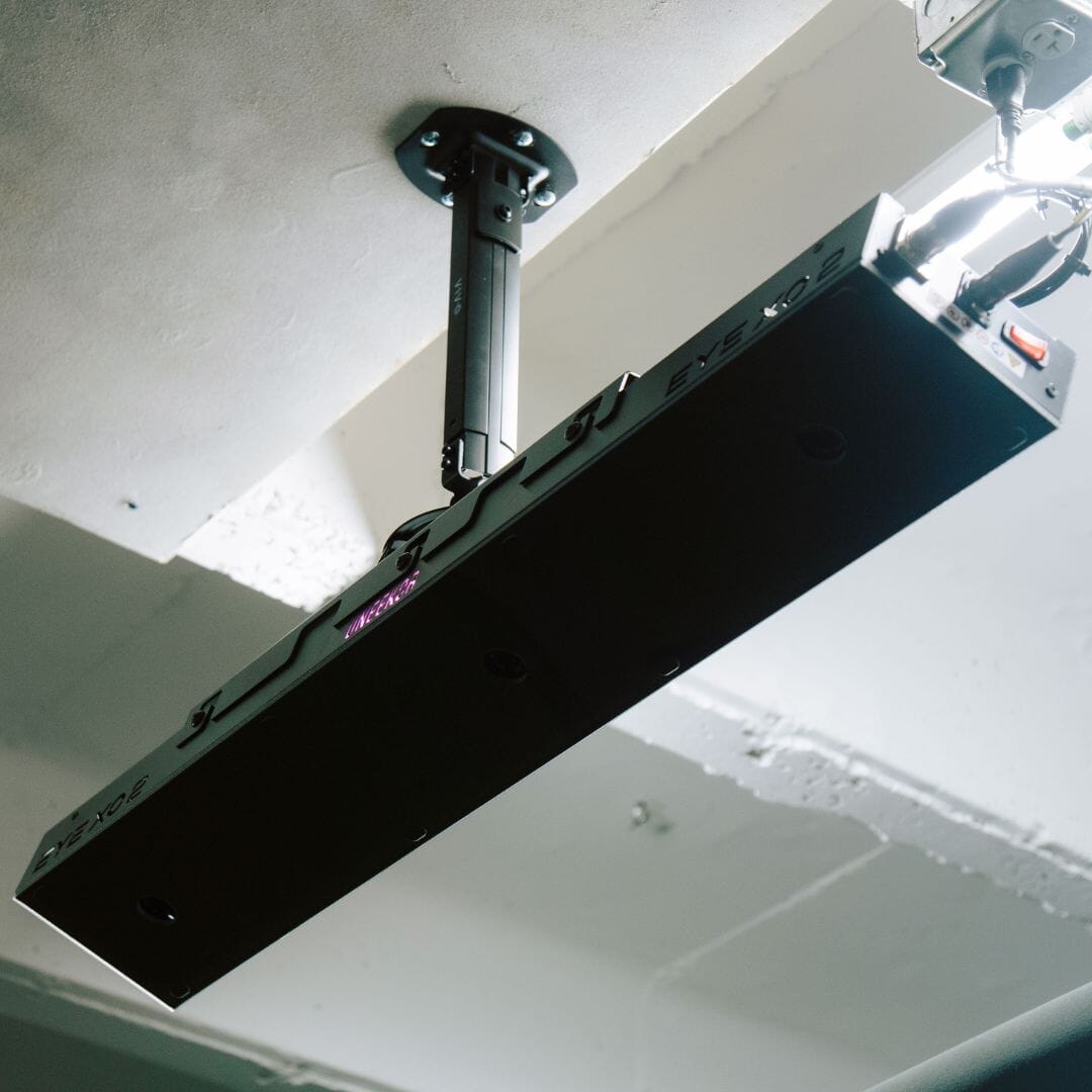 Uneekor EYE XO2 Commercial Golf Simulator Package